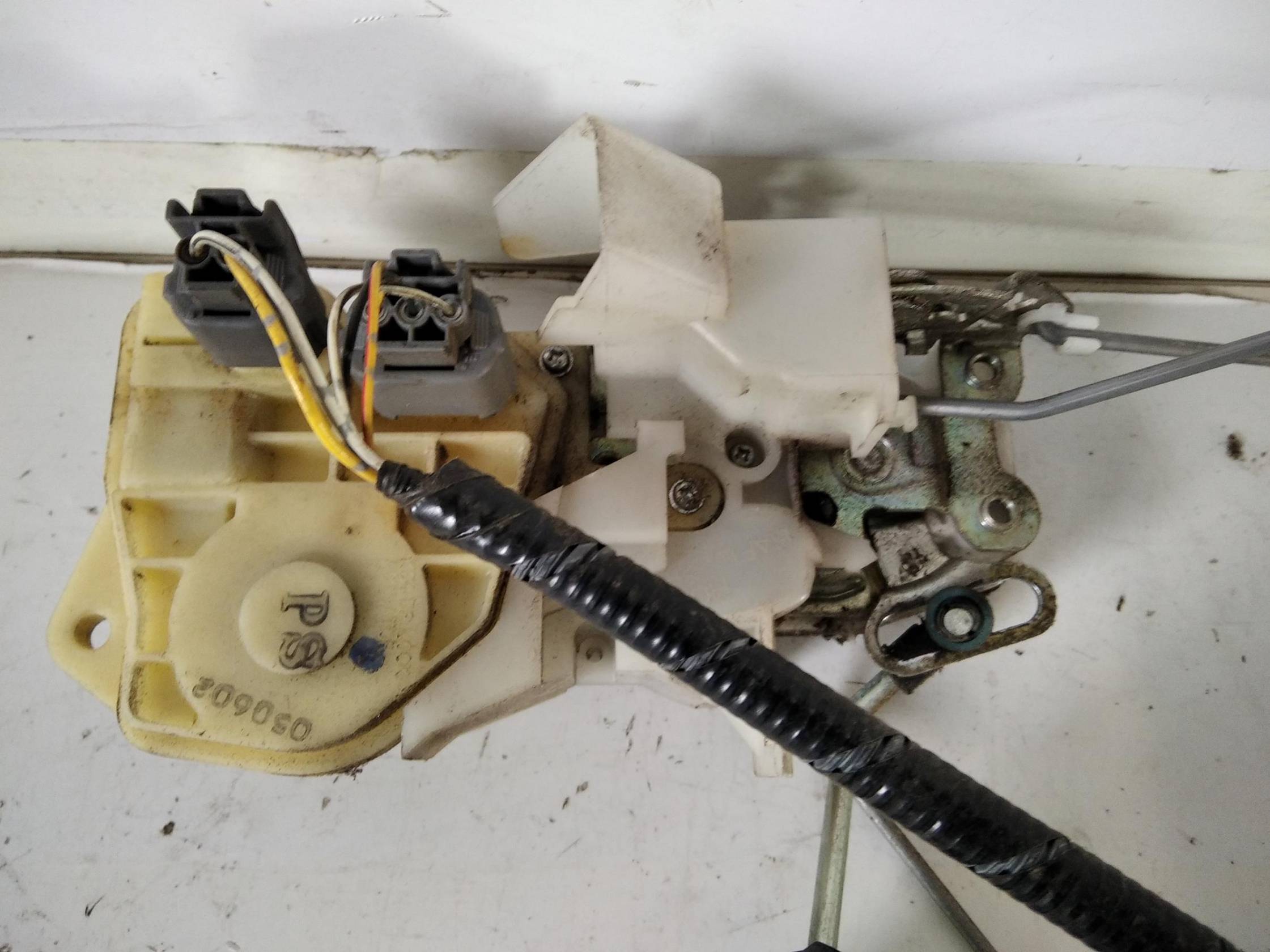 Serratura porta ant. sx.